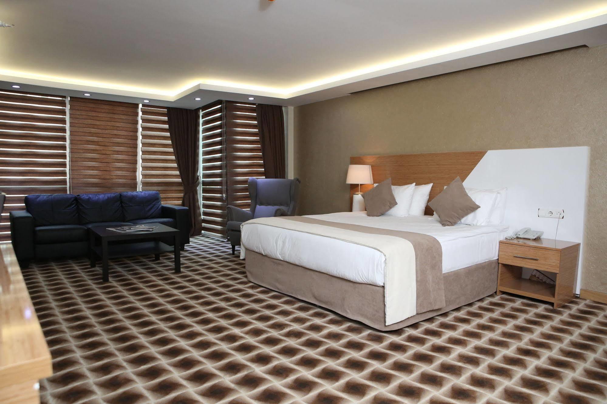 Way Hotel 伊兹密尔 外观 照片